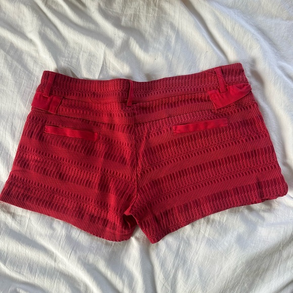 Patterned Red Shorts - Picture 3 of 4